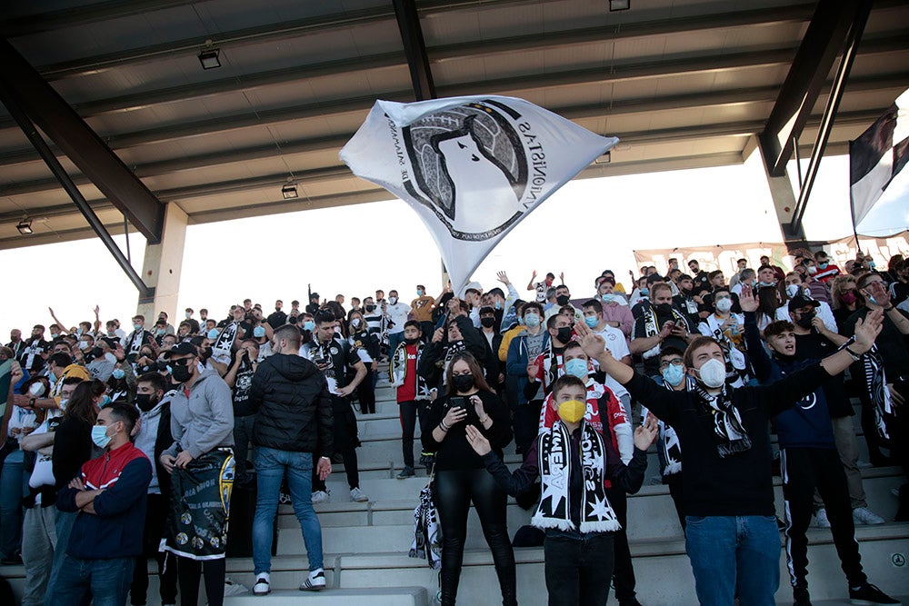 Histórica "Fiesta del Fútbol Popular" entre Unionistas y SD Logroñés en un Reina Sofía de récord 