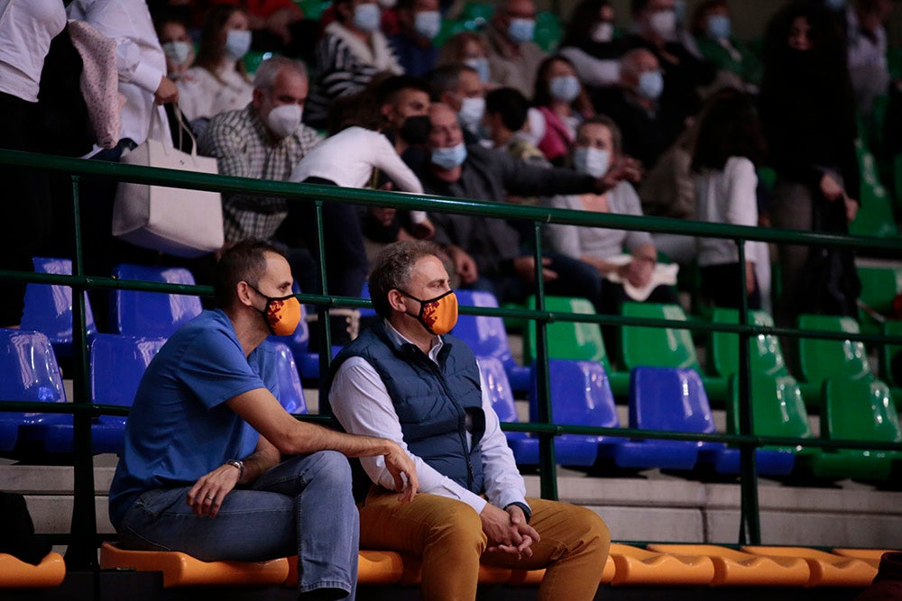 Festival desde el triple de Aquimisa para sumar su primer triunfo liguero ante un descendido de LEB Oro (91-75)