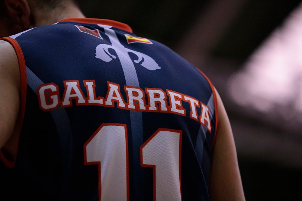 Festival desde el triple de Aquimisa para sumar su primer triunfo liguero ante un descendido de LEB Oro (91-75)