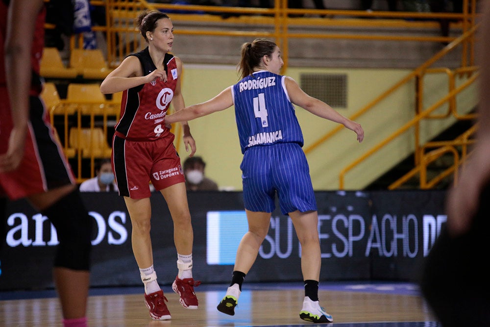 El CB Avenida sufre ante el Casademont Zaragoza para alcanzar el quinto triunfo (69-59)