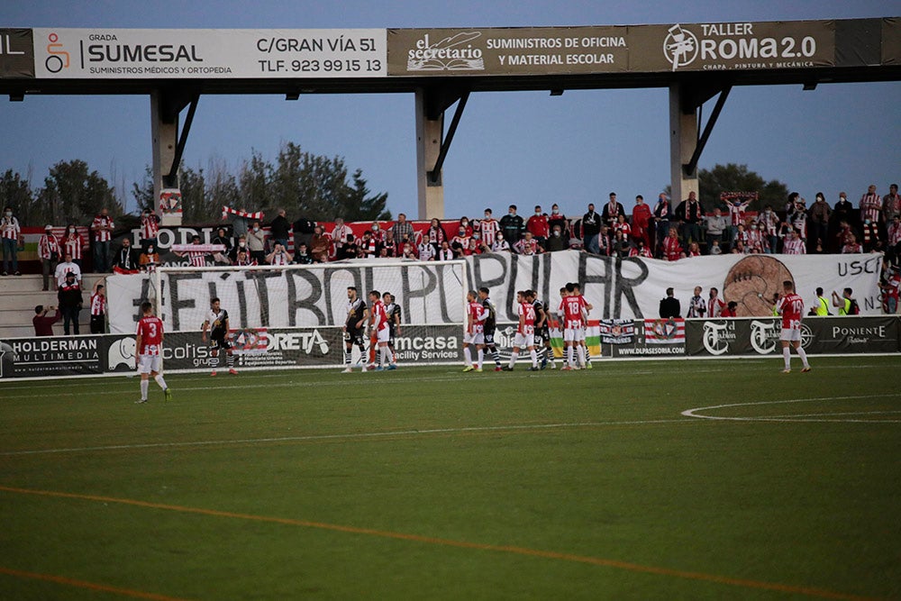 Trepidante oda al balón en la fiesta del fútbol popular entre Unionistas y la SD Logroñés (3-3)