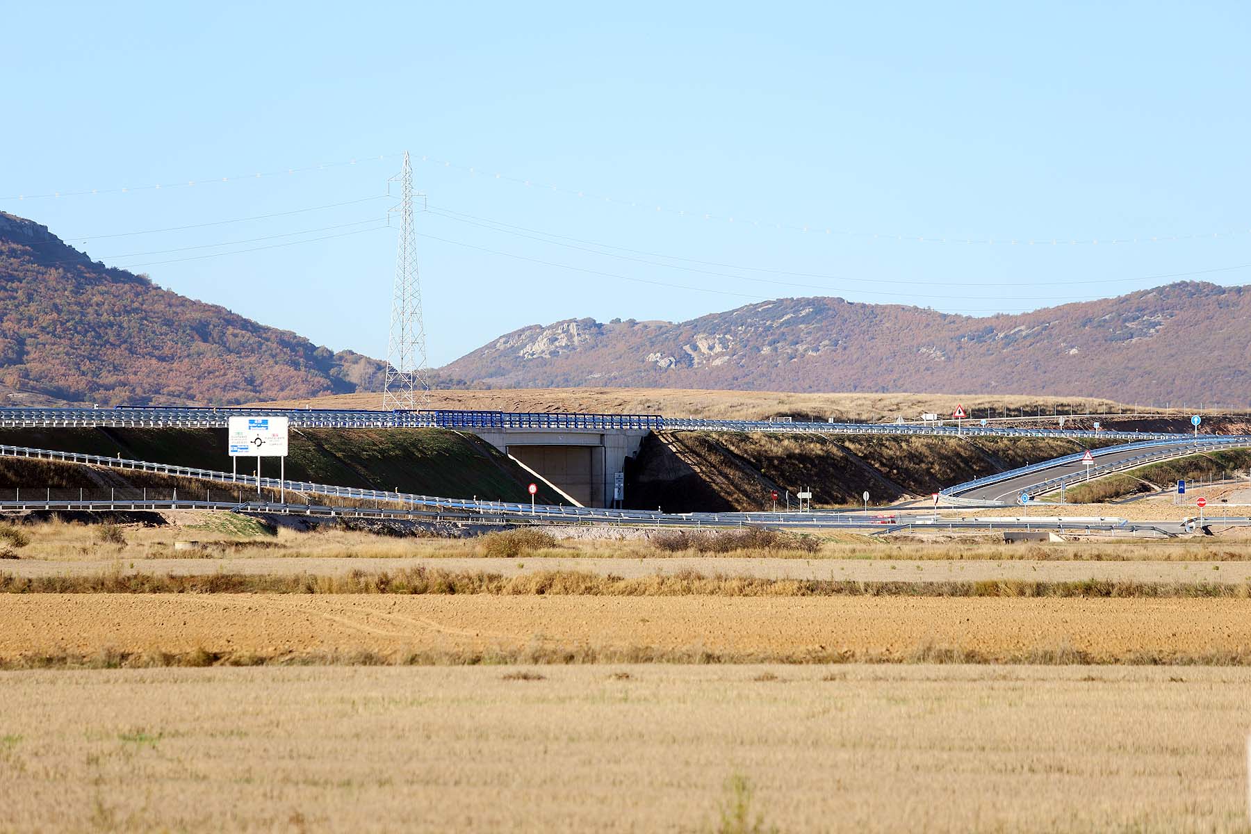 Fotos: La apertura del nuevo tramo de la A-73, inminente