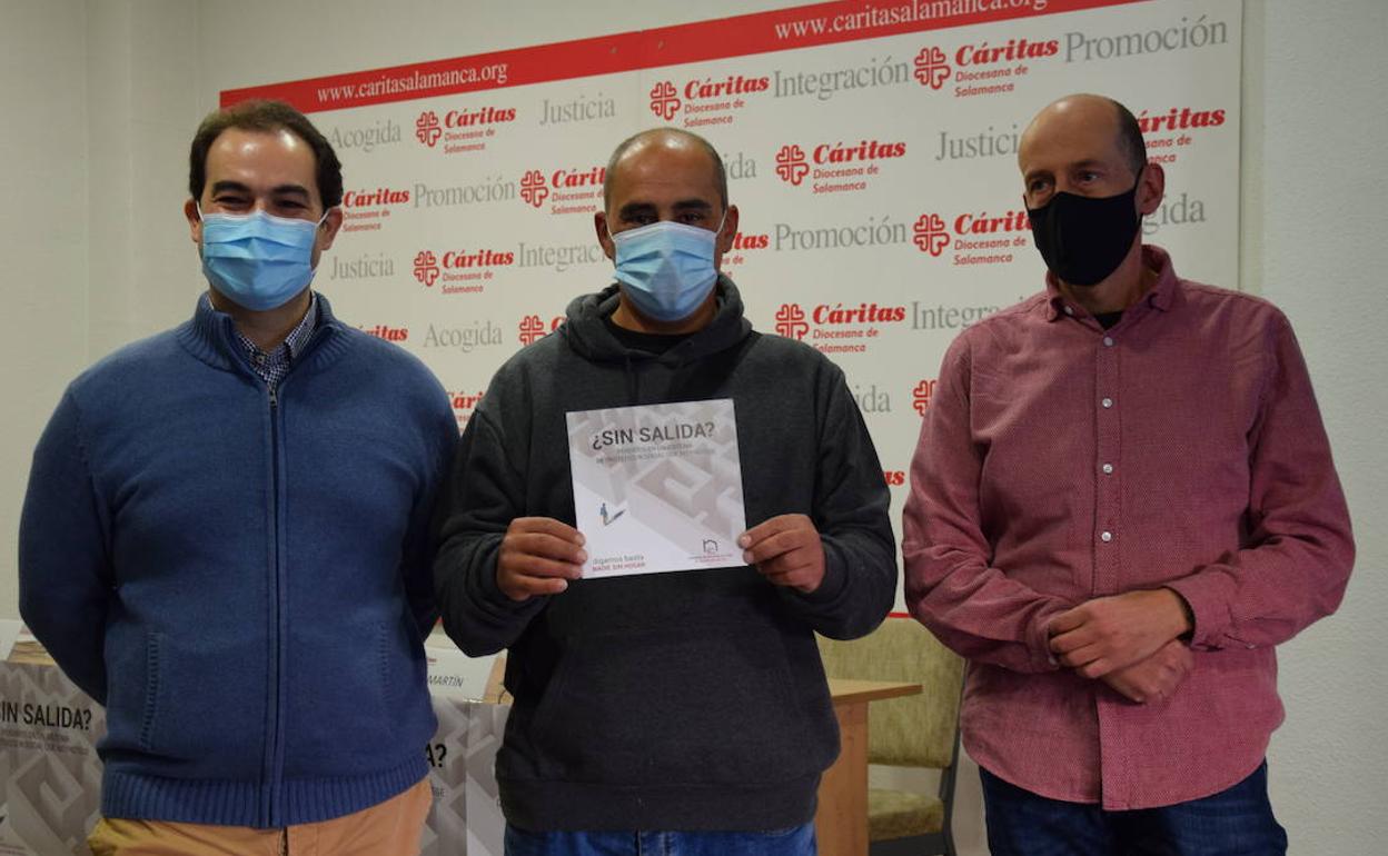 David Martín, Gonzalo Ramos y Alfonso García durante la presentación de la campaña de personas sin hogar. 