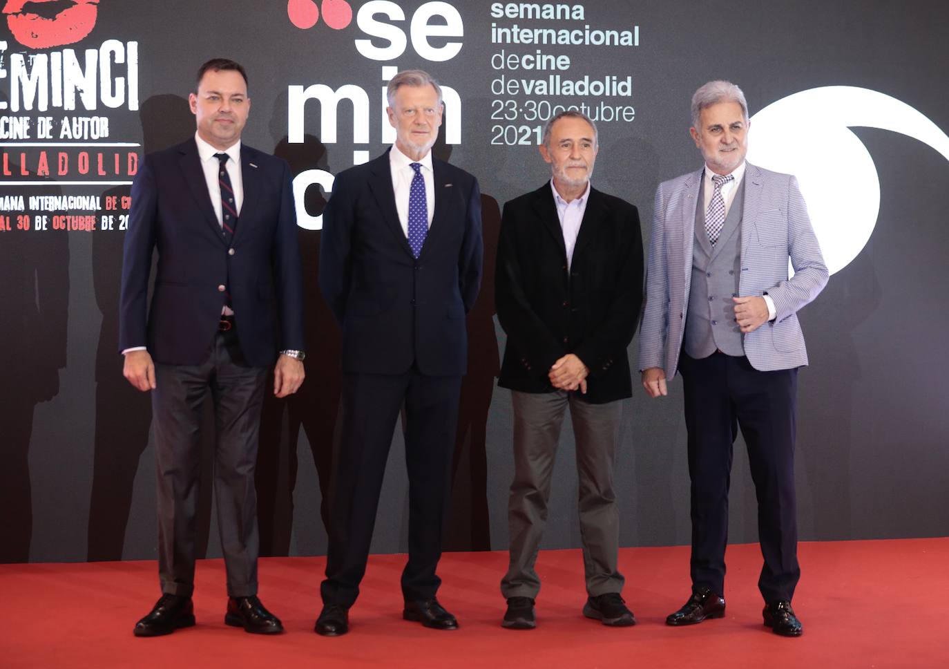 Última alfombra verde de la 66 edición de la Seminci.