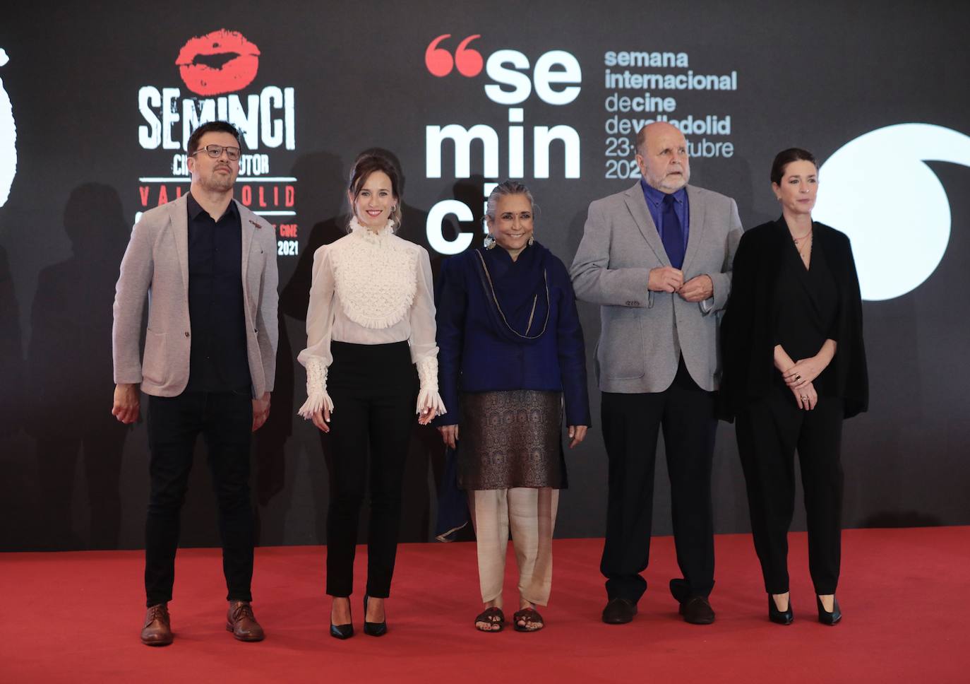 El Jurado Internacional. Deepa Mehta, Marta Etura, Elsa Fernández Santos, Alebrto García Ferrer y Javier Porta Fouz.