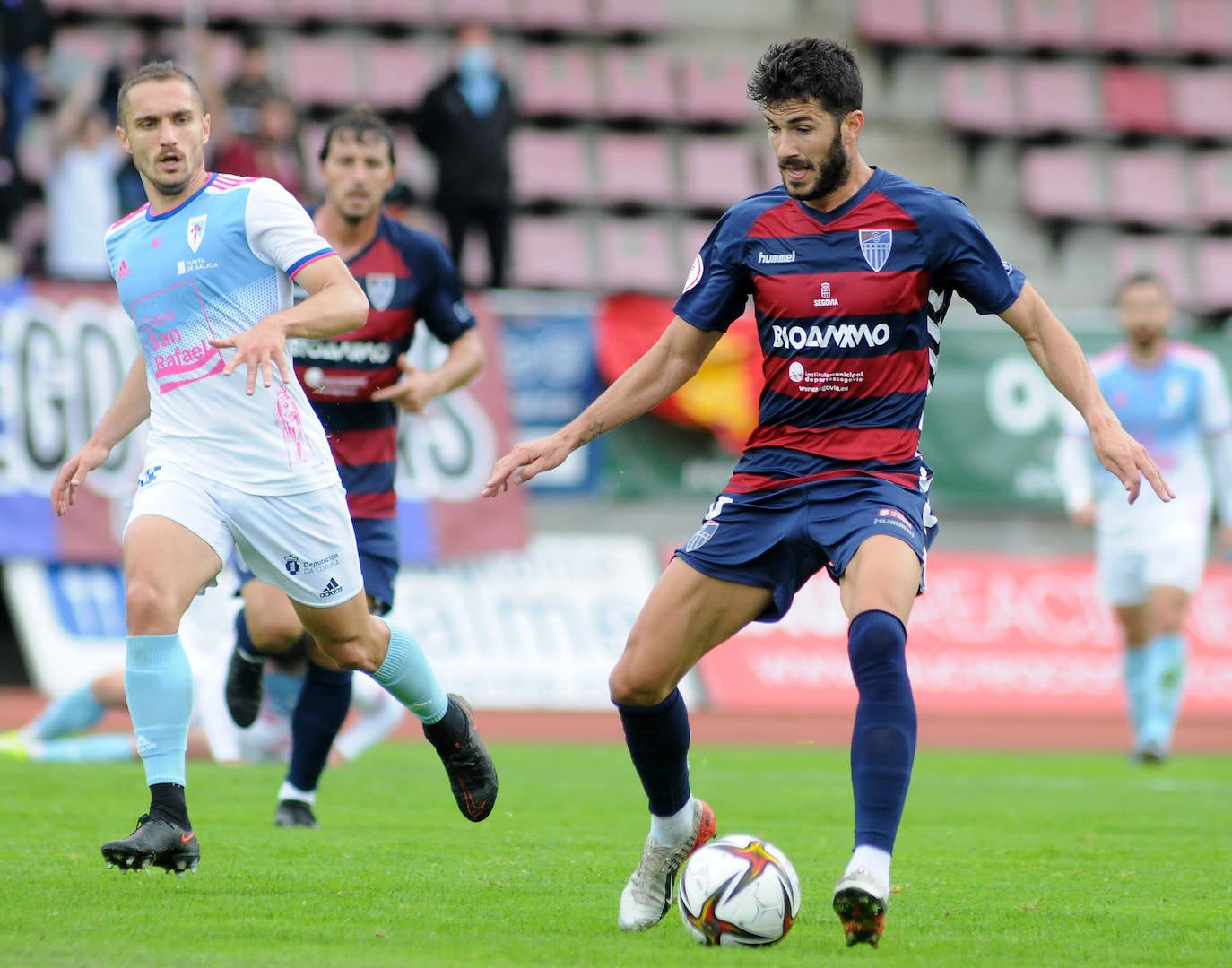 Partido entre el Compostela y la Gimnástica Segoviana 