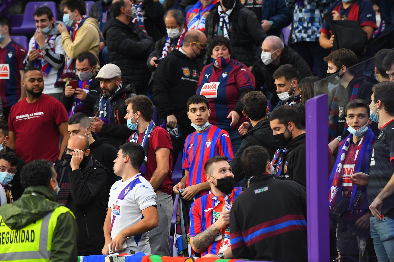 Fotos: Las imágenes de la grada de Zorrilla en el Real Valladolid-Eibar
