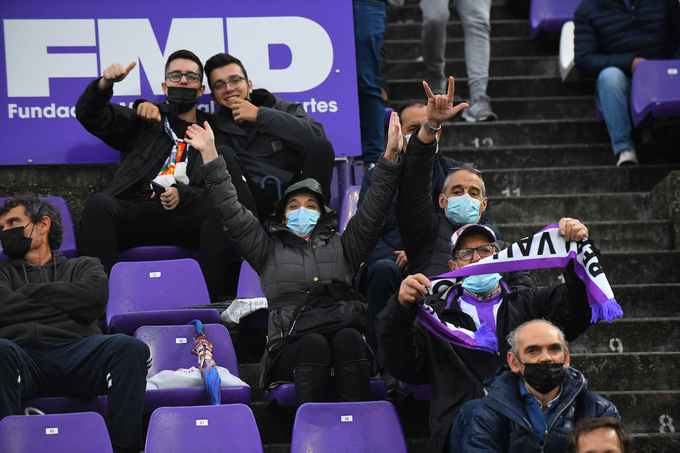 Fotos: Las imágenes de la grada de Zorrilla en el Real Valladolid-Eibar