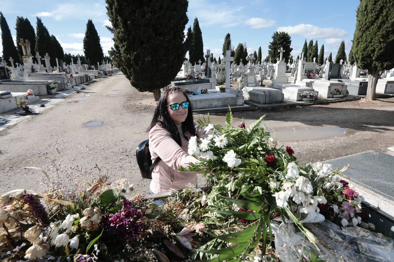 Día de Todos los Santos en el Cementerio del Carmen de Valladolid.