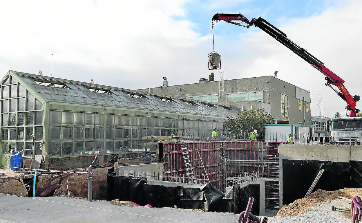 Obras de la nueva caldera de biomasa.