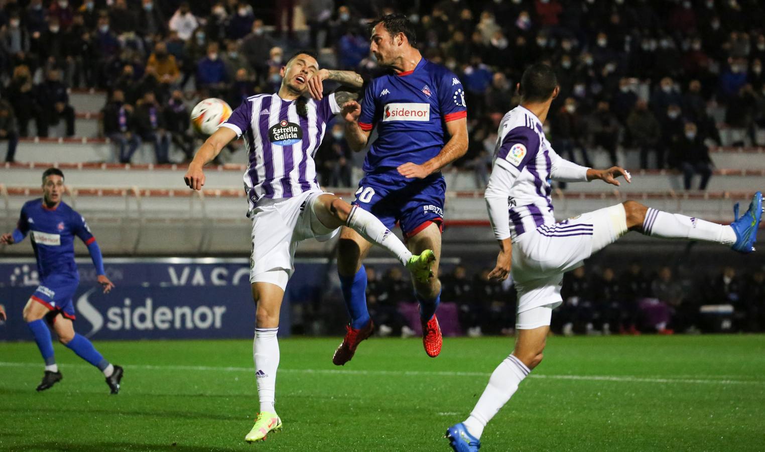 Fotos: Derrota del Real Valladolid ante el Amorebieta (4-1)