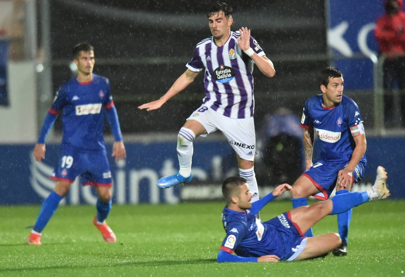 Fotos: Derrota del Real Valladolid ante el Amorebieta (4-1)