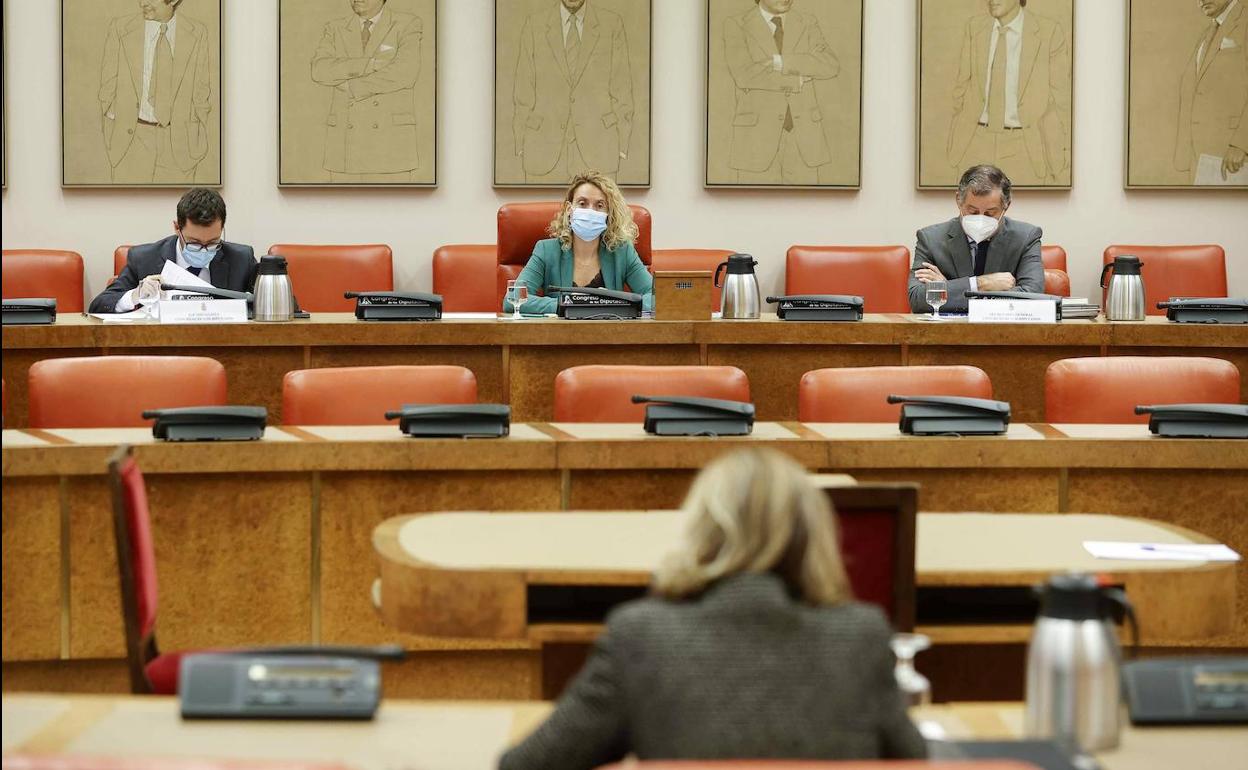 La candidata Concepción Espejel Jorquera comparece en la Comisión Consultiva de Nombramientos del Congreso.
