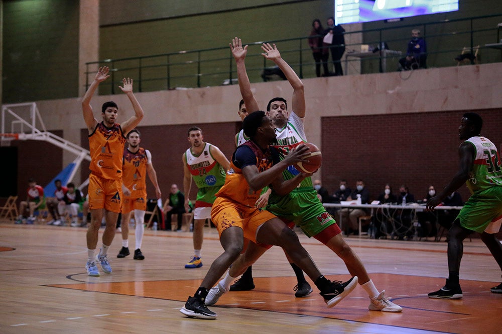 Otra vez la misma película de terror para el Aquimisa Carbajosa (69-82)