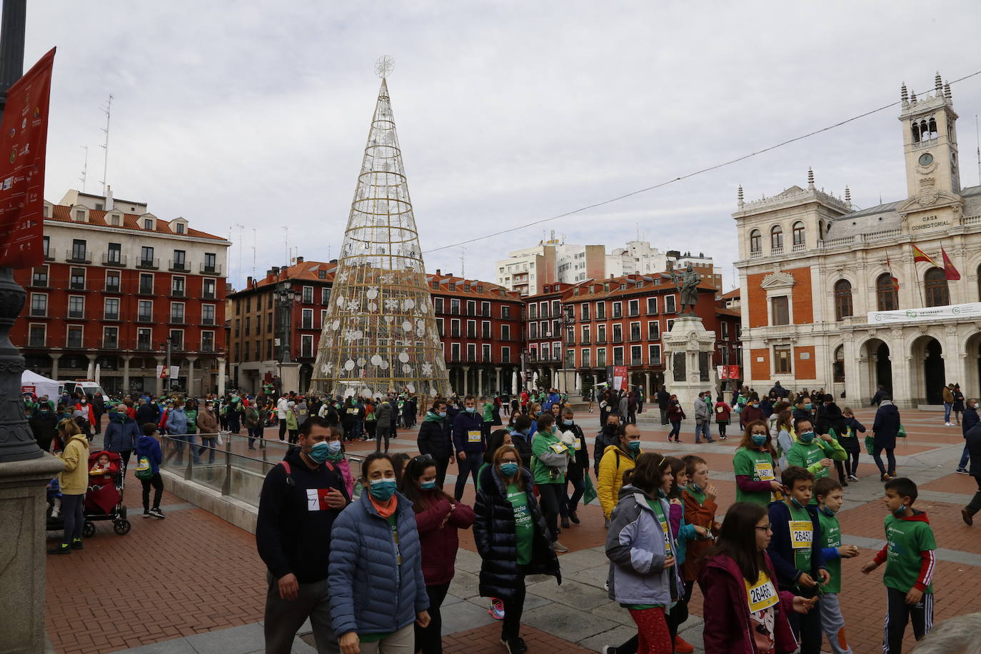 Fotos: Marcha contra el Cáncer en Valladolid (9)