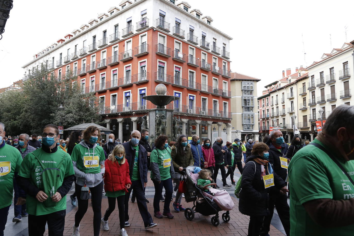 Fotos: Marcha contra el Cáncer en Valladolid (10)