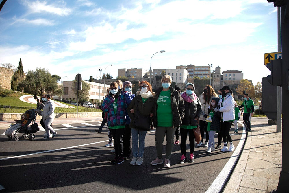 Miles de personas partieron desde el parque Elio Antonio de Nebrija en el regreso de la Marcha Salamanca Contra el Cáncer