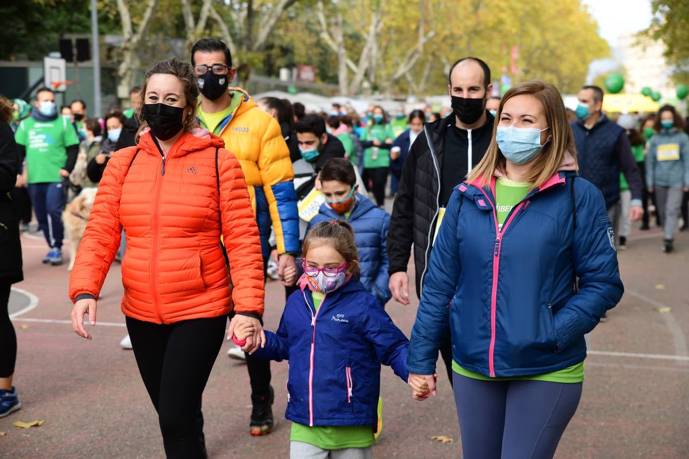 Fotos: Marcha contra el Cáncer en Valladolid (2)