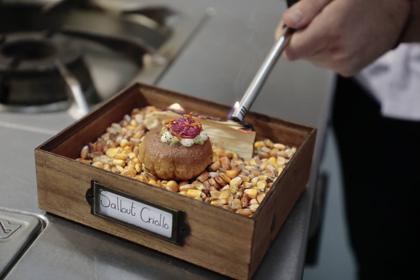 Fotos: Preparación del pincho ganador del Concurso Nacional de Valladolid