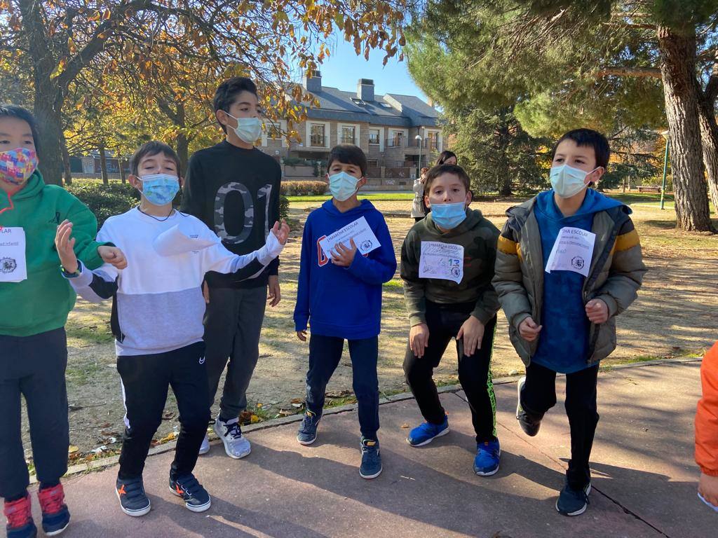 Fotos: Los alumnos del CEIP Parque Alameda bailan contra la obesidad
