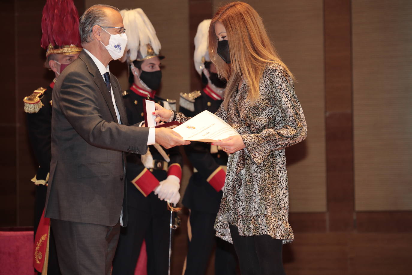 Fotos: Entrega de medallas en el Congreso Autonómico de Coordinación de Policía Local 1/4