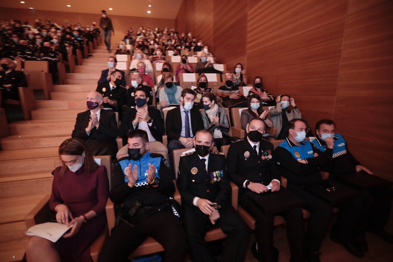 Fotos: Entrega de medallas en el Congreso Autonómico de Coordinación de Policía Local 1/4