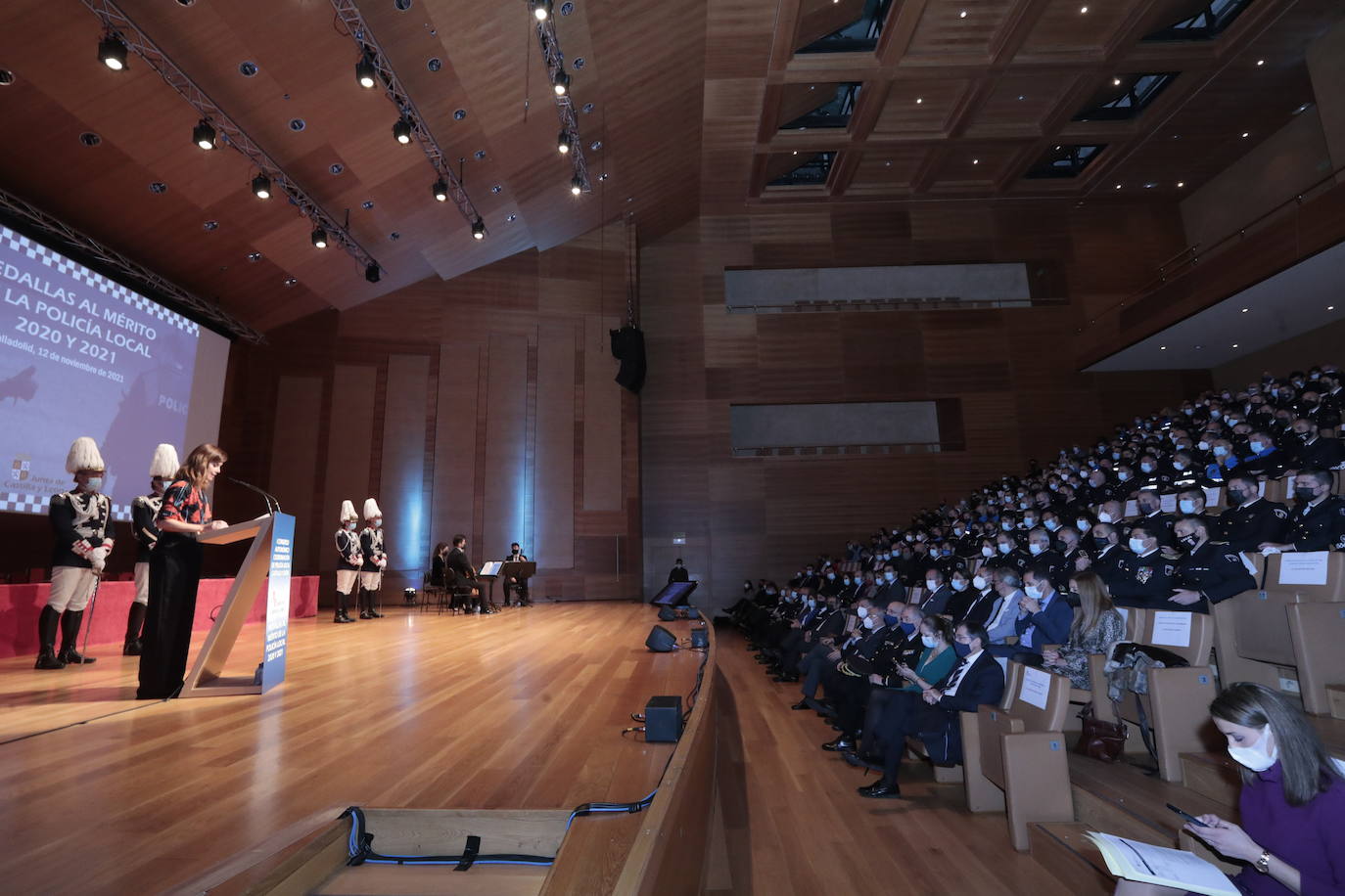 Fotos: Entrega de medallas en el Congreso Autonómico de Coordinación de Policía Local 2/4