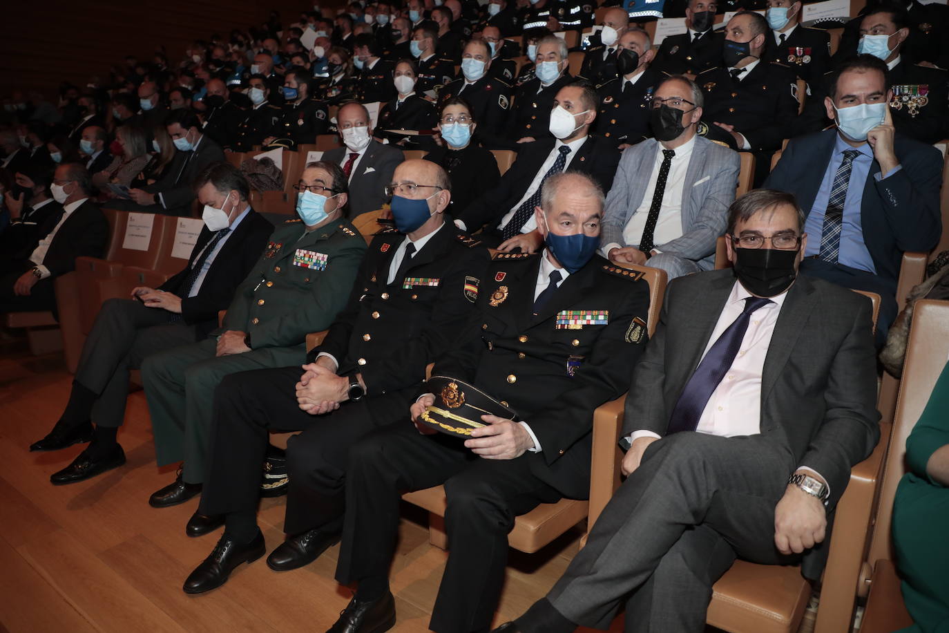 Fotos: Entrega de medallas en el Congreso Autonómico de Coordinación de Policía Local 3/4