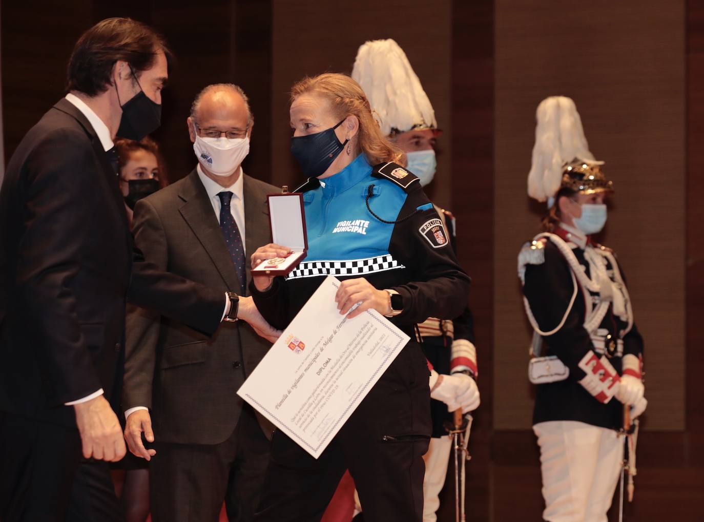 Fotos: Entrega de medallas en el Congreso Autonómico de Coordinación de Policía Local 3/4