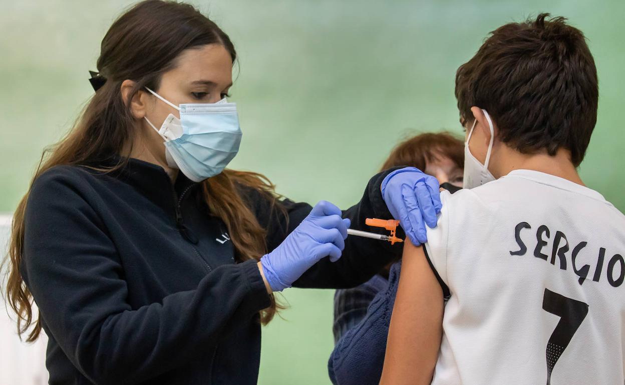 Vacunación contra el coronavirus en Ciudad Rodrigo, Salamanca, el pasado mes de octubre.