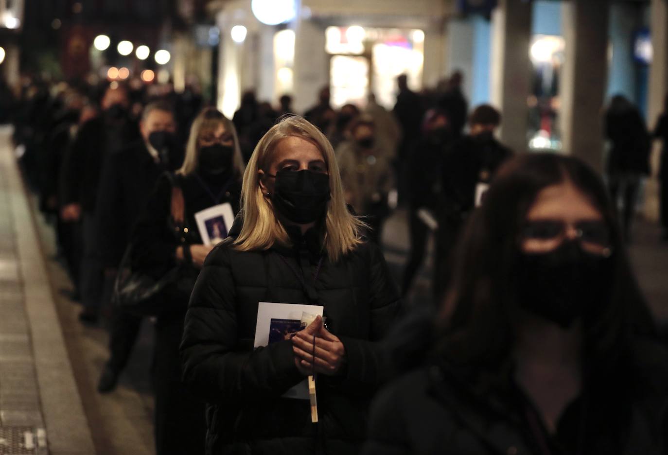 Fotos: La Cofradía de Jesús Nazareno celebra un Via Crucis extraordinario