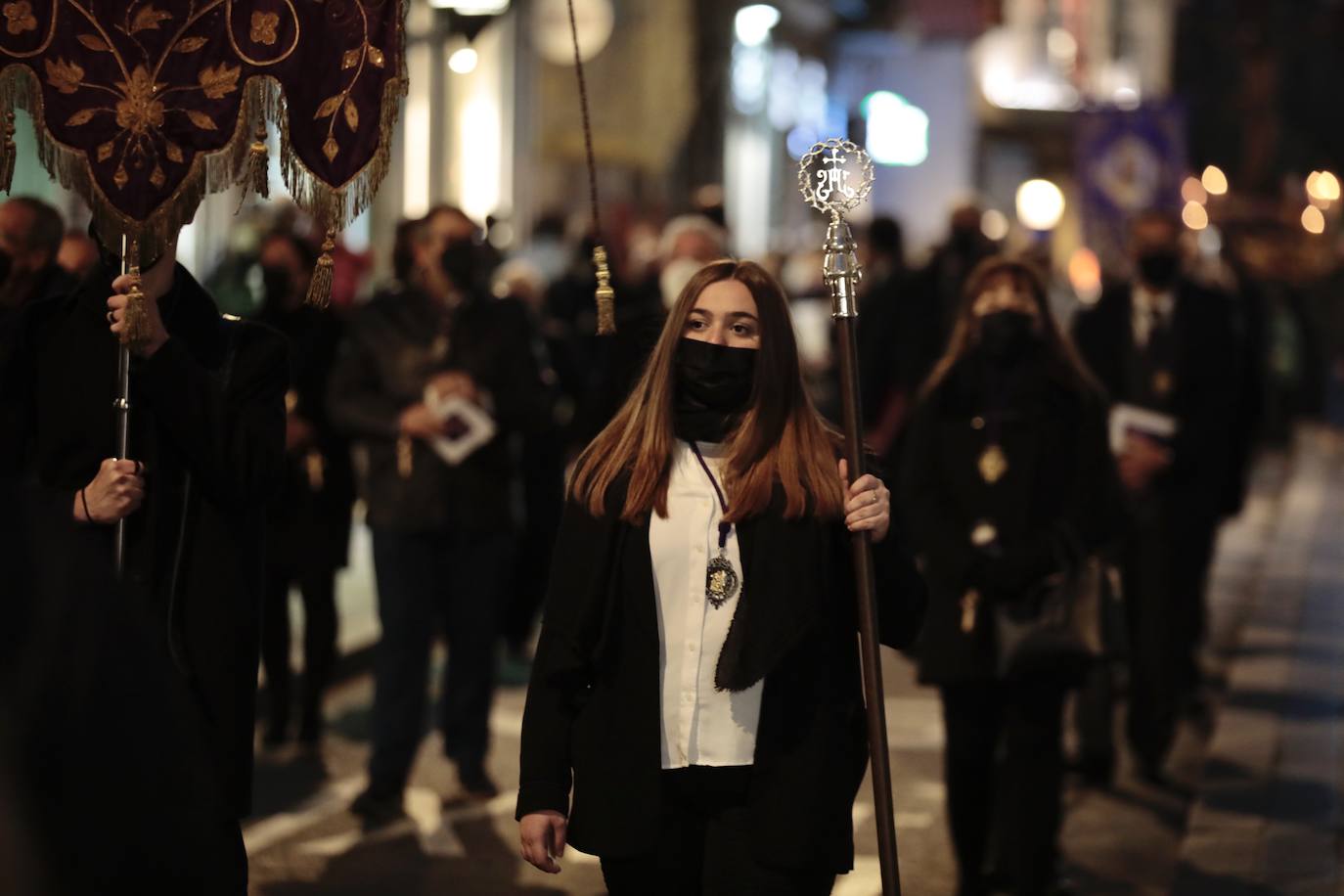 Fotos: La Cofradía de Jesús Nazareno celebra un Via Crucis extraordinario