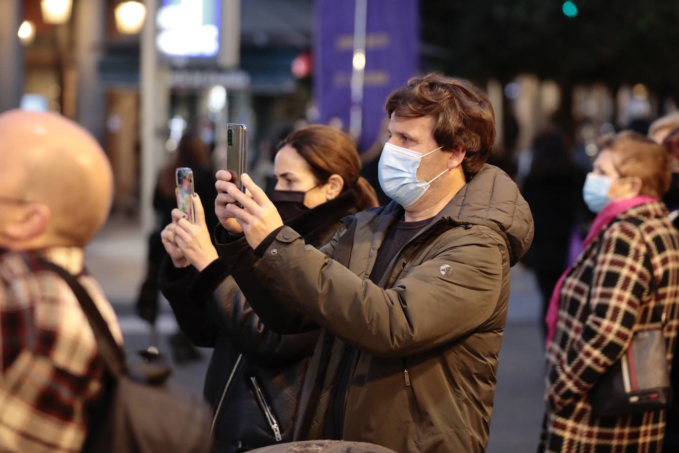 Fotos: La Cofradía de Jesús Nazareno celebra un Via Crucis extraordinario
