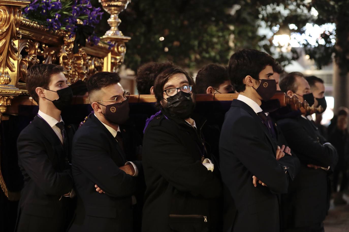 Fotos: La Cofradía de Jesús Nazareno celebra un Via Crucis extraordinario