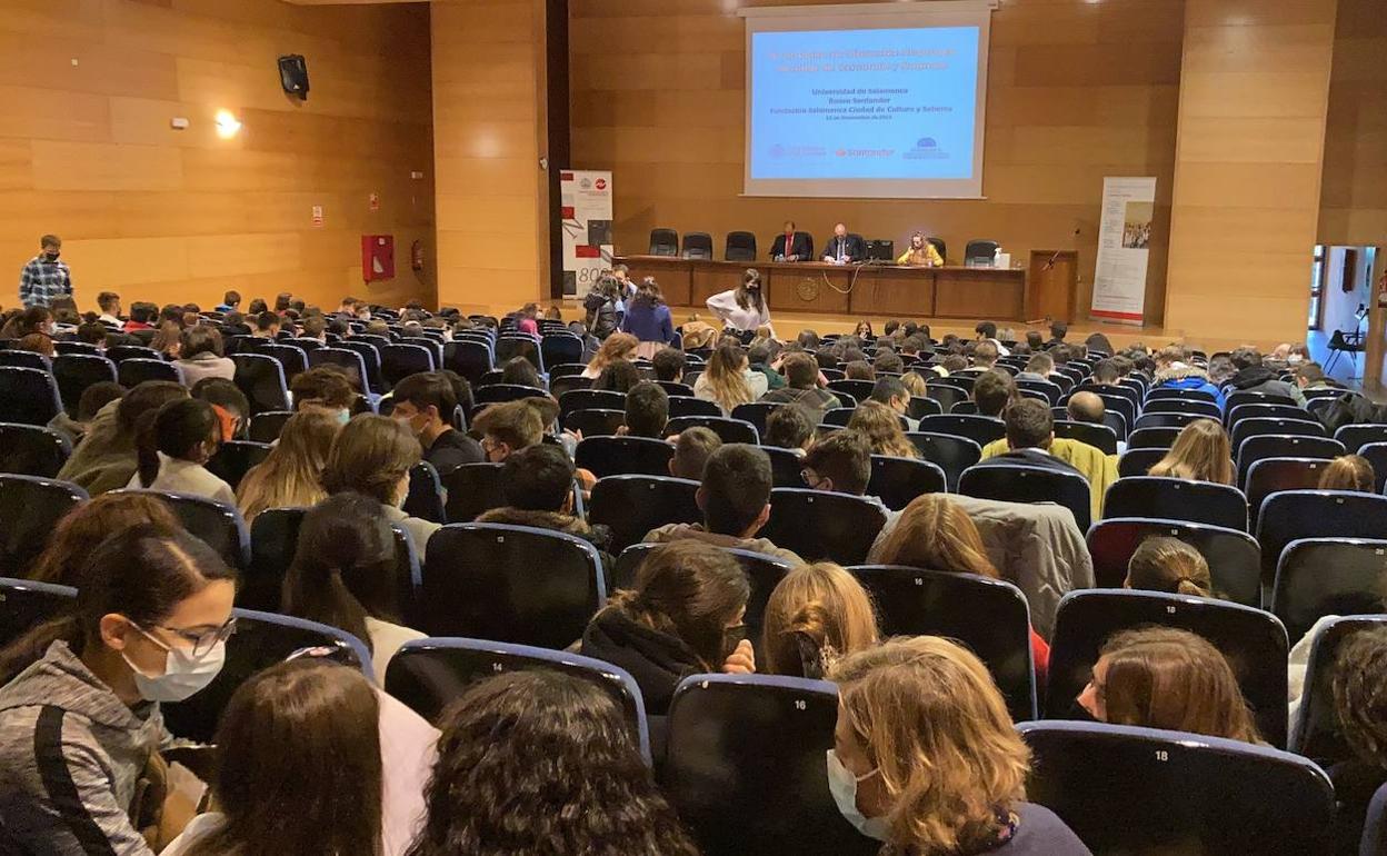 Imagen de las IV Jornadas de educación financiera a través del programa Finanzas para Mortales.