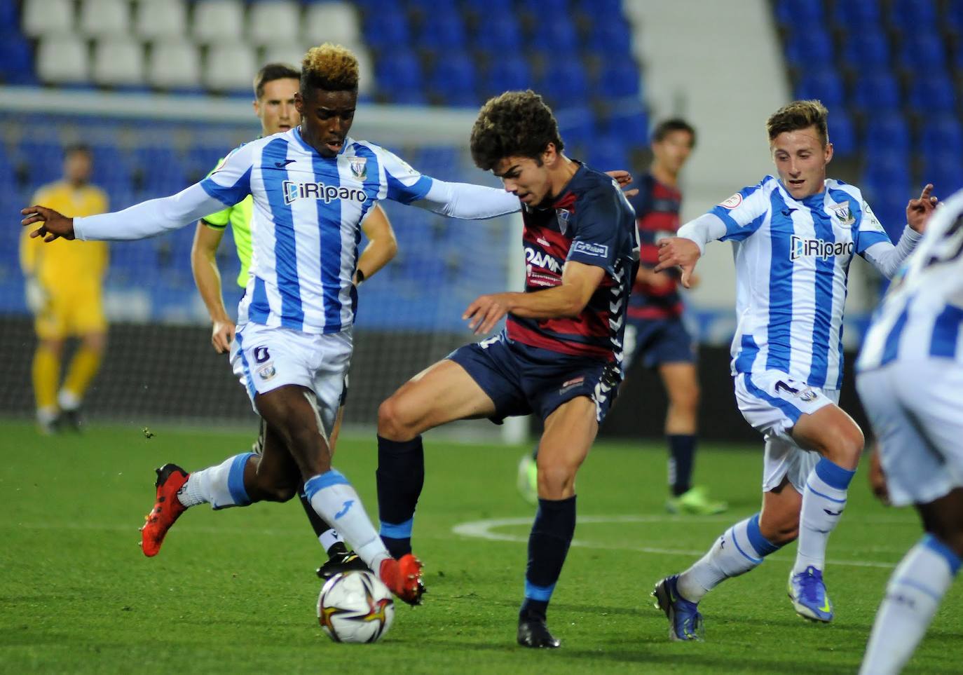 Derrota de la Gimástica en su visita al campo del Leganés. 