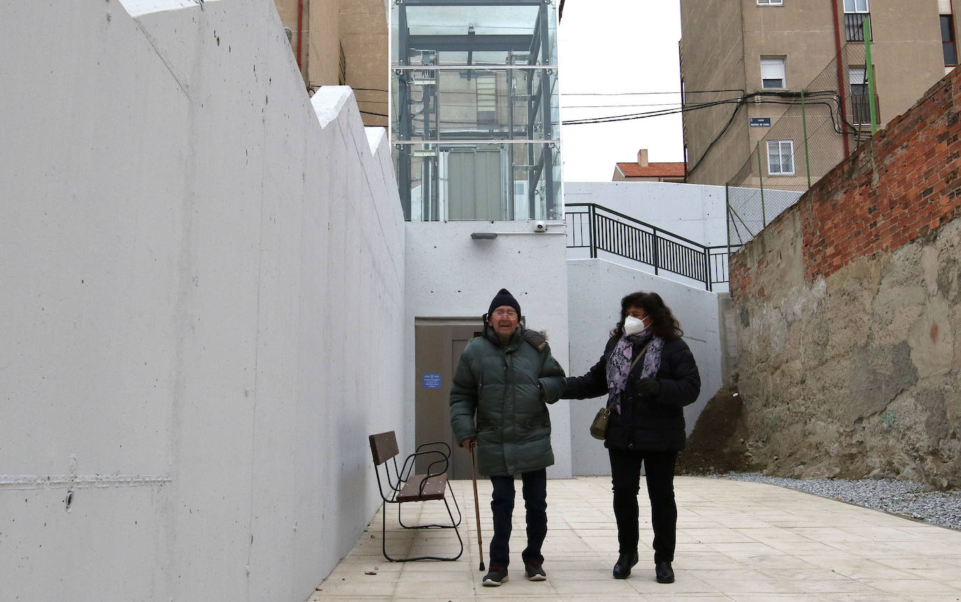 Inauguración de los ascensores de San José-El Palo Mirasierra 