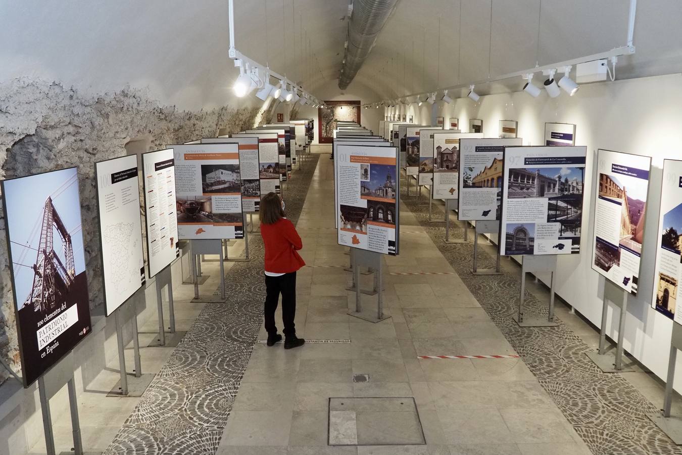 Fotos: La sala de San Benito acoge la exposición &#039;100 elementos del Patrimonio industrial de España&#039;