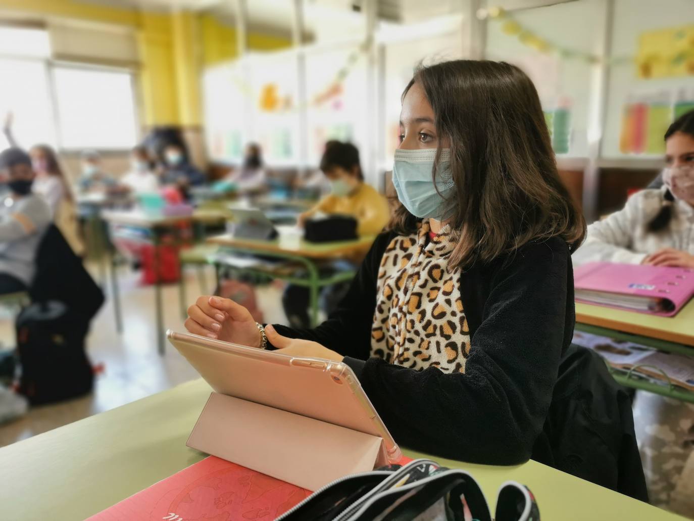 Fotos: Los alumnos del Colegio de La Salle de Valladolid acuden a clase en pijama