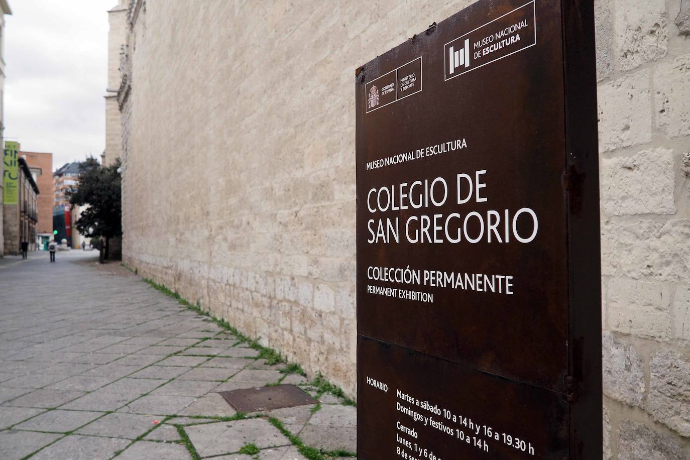 Detalles de la zona de San Pablo, junto al Palacio Pimentel, el colegio de San Gregorio y el Museo de Escultura