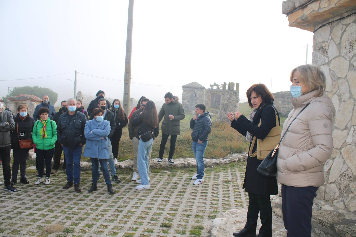 Fotos: Los coches clásicos despiertan admiración en el Cerrato