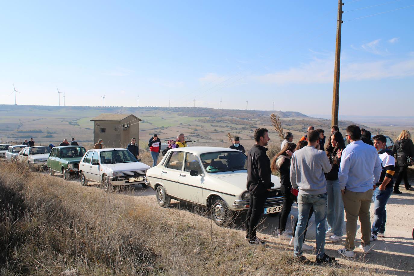 Fotos: Los coches clásicos despiertan admiración en el Cerrato