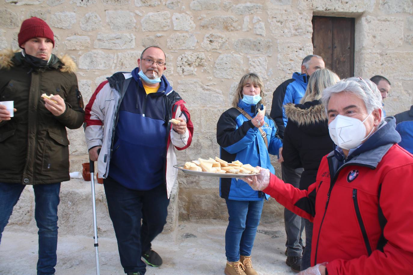Fotos: Los coches clásicos despiertan admiración en el Cerrato
