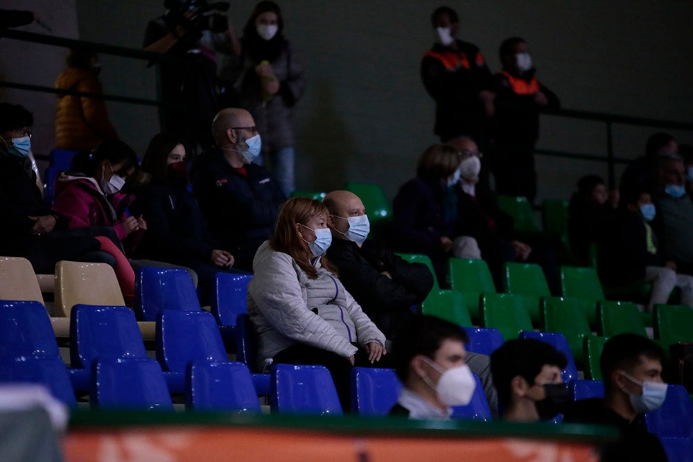 El Aquimisa vuelve a dejarse ir y Harrison Cleary acaba en el hospital (66-91)