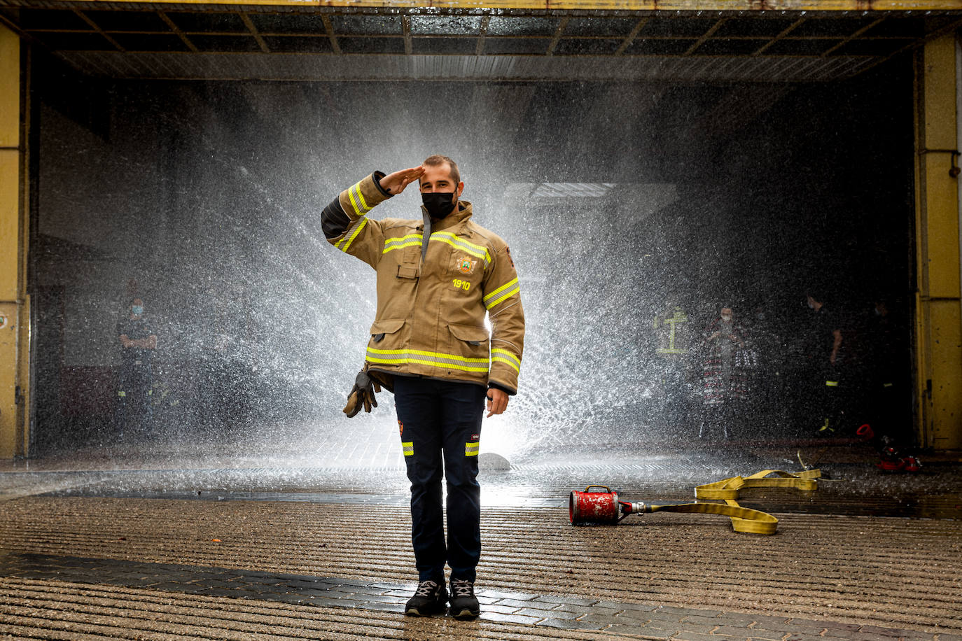 Fotos: Calendario solidario de los Bomberos de Burgos destinado a APACE