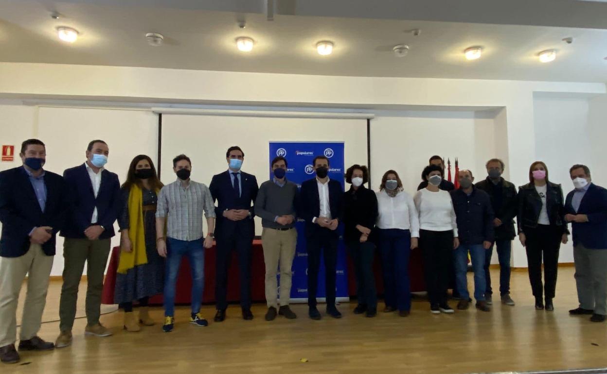 La junta directiva del Partido Popular de Medina del Campo.