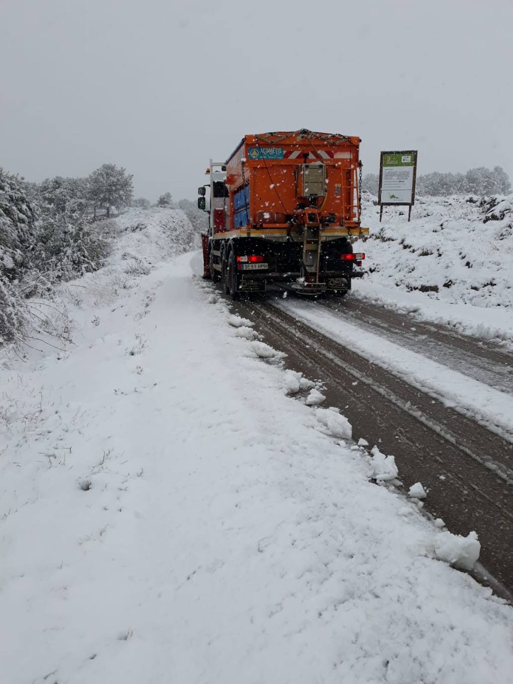 Nieve en las carreteras de la provincia de Valladolid. 