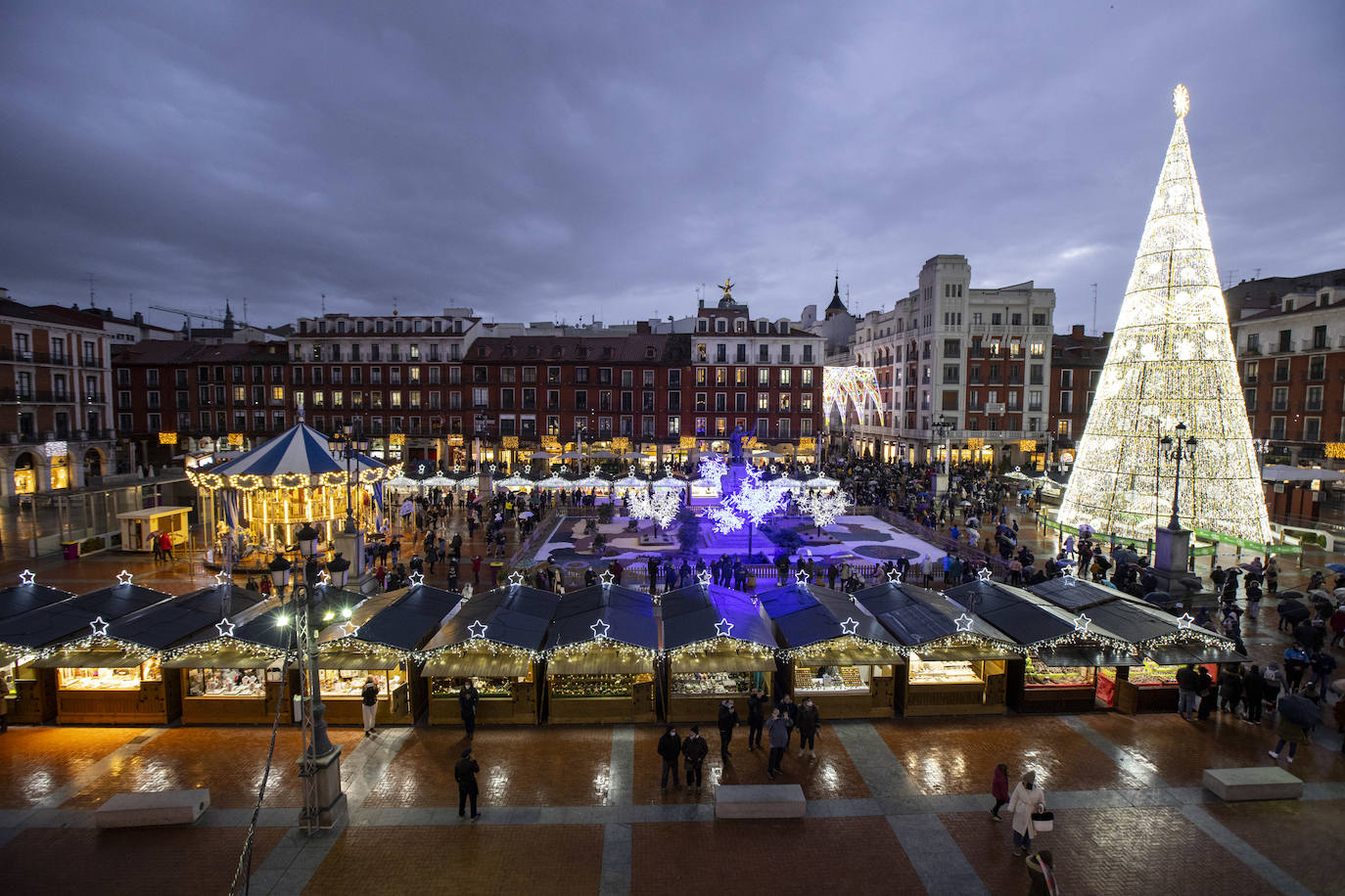 Vista de la Plaza Mayor desde el balcón del Ayuntamiento.