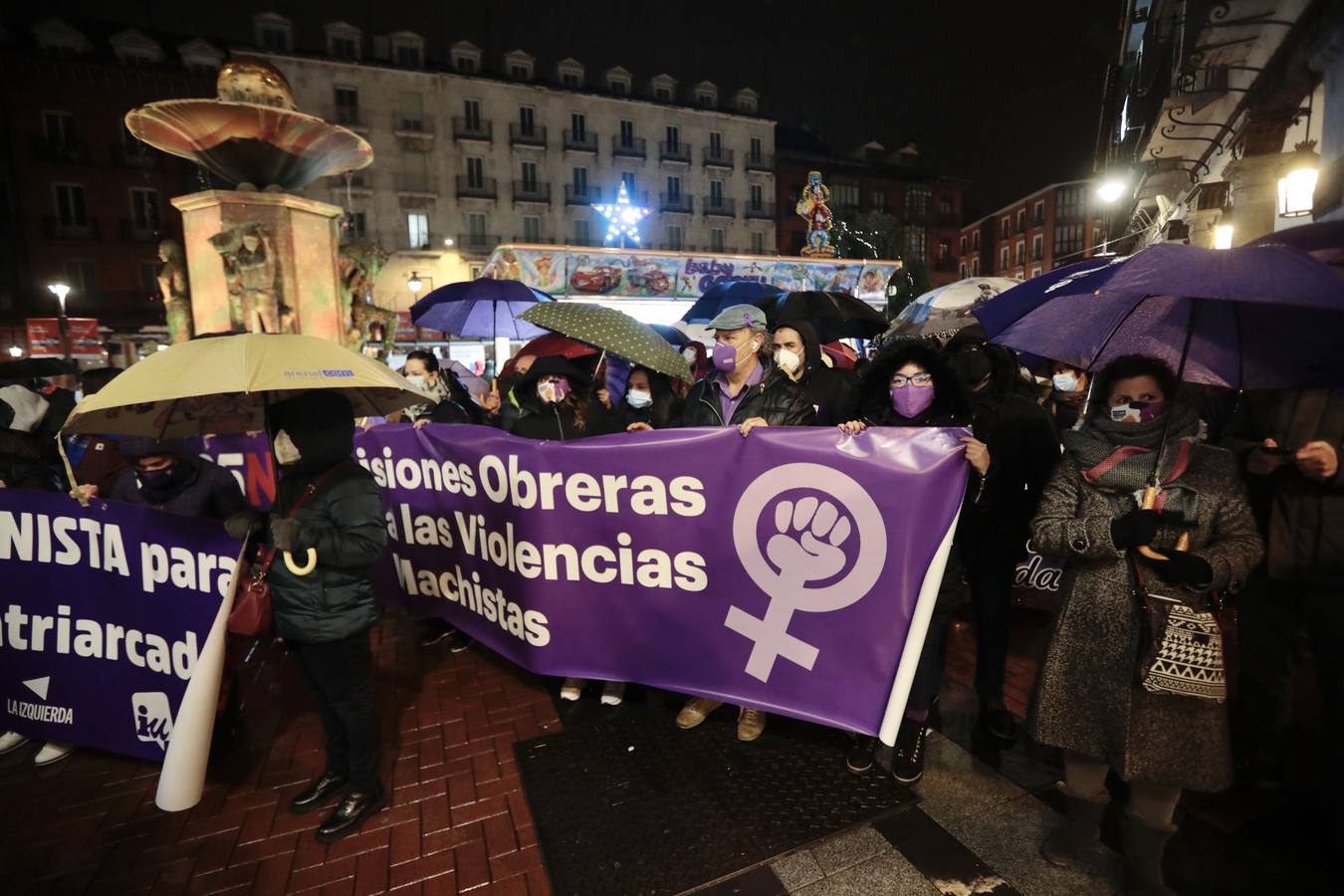 Fotos: Manifestación del Día Internacional contra la Violencia hacia las Mujeres en Valladolid