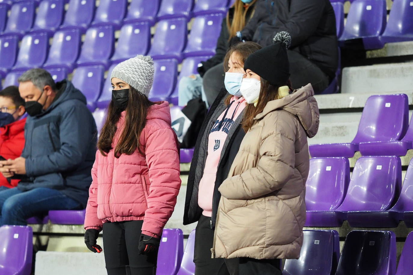 Fotos: Búscate en la grada de Zorrilla (1/3)